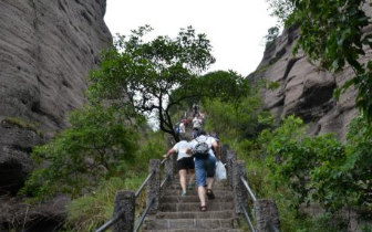 苏州一男子感冒还去爬山 暴发心肌炎险丧命