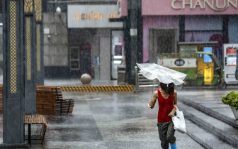 无锡普降大到暴雨 宜兴大涧雨量达 194.0 毫米