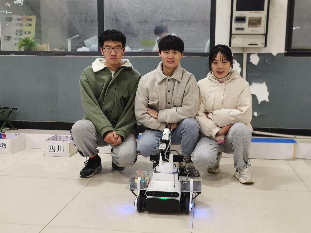 在2021年中国大学生计算机设计大赛人工智能挑战赛上，太原科技大学学子荣获一等奖