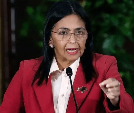 委代总统会见美国中情局局长