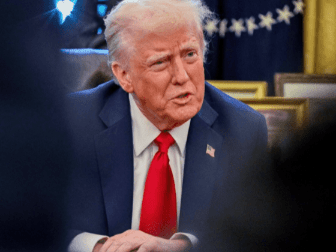 特朗普或对反对美获得格陵兰岛的国家加关税 丹麦表态