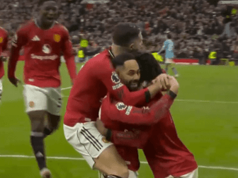 3球被吹+2门框无妨！姆伯莫多尔古破门 曼联2-0送曼城新年首败