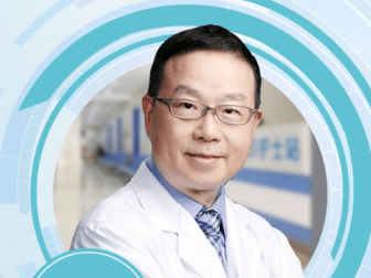 2月7日，上海瑞金医院脊柱外科主任梁裕教授到太原市人民医院坐诊、手术