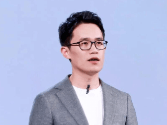 小米前高管王腾红米手机换成iPhone17 此前被小米辞退